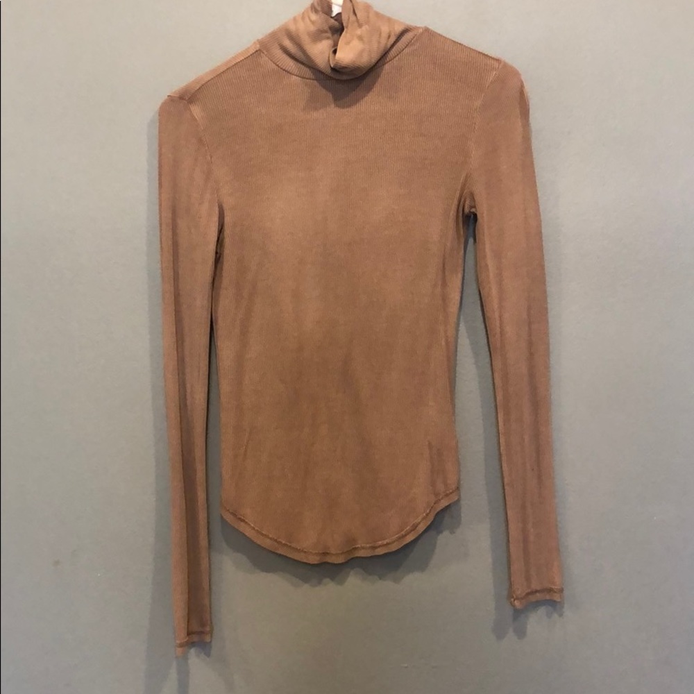 Ribbed Mock Neck